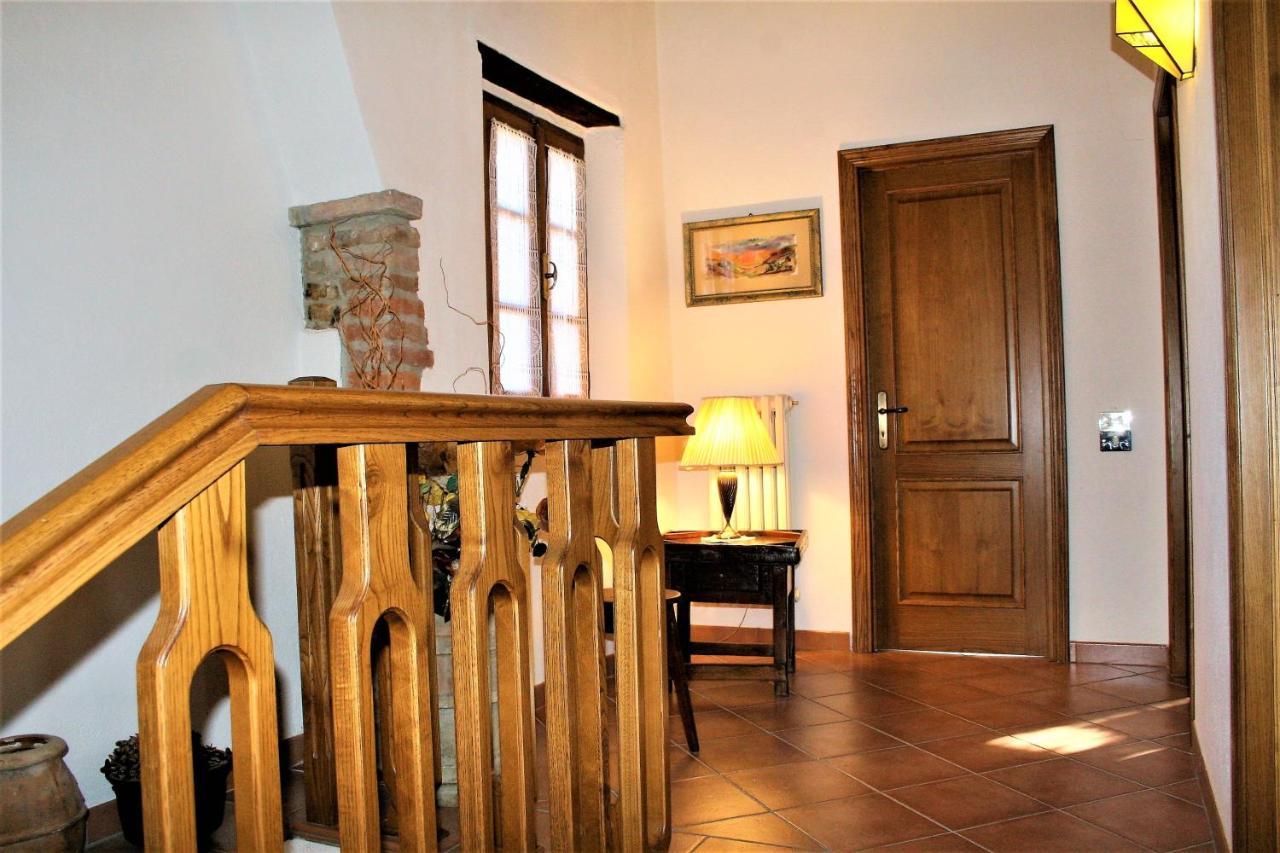 Antica Torre "La Casalta" Apartment Petroio Luaran gambar